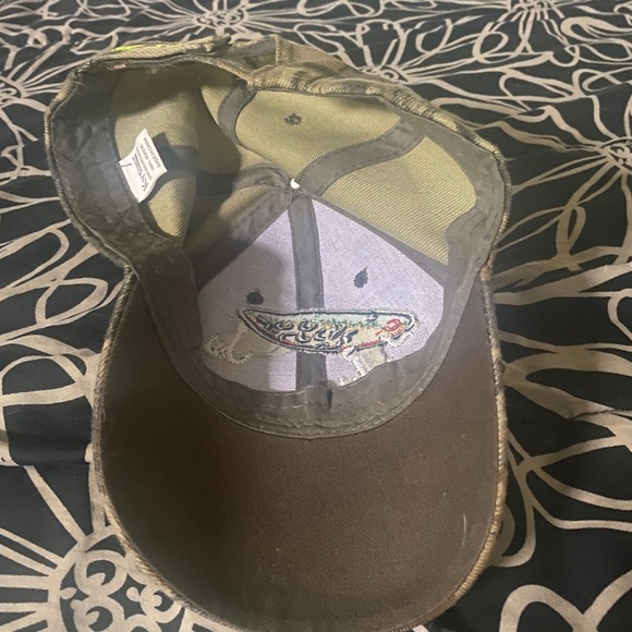 Bite Me Fishing hat - Picture 3 of 6